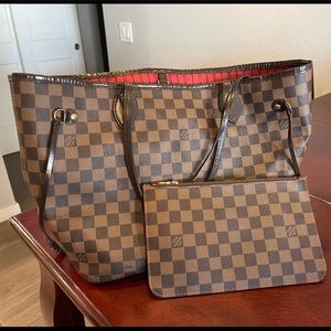 Louis Vuitton neverfull MM tote with pouch
